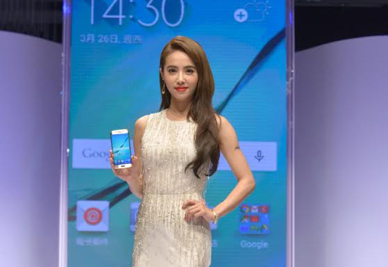samsung-galaxy-s6-with-Jolin
