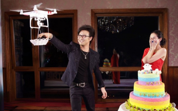 5527945488eae-leiphon