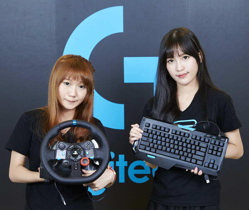 logitech-g310-mechanical-gaming-keyboard-and-g29-driving-force-race-wheel-01