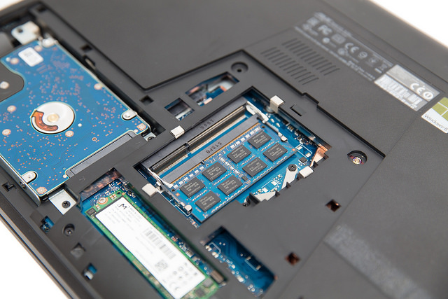 20253916441_7559c08e3b_z