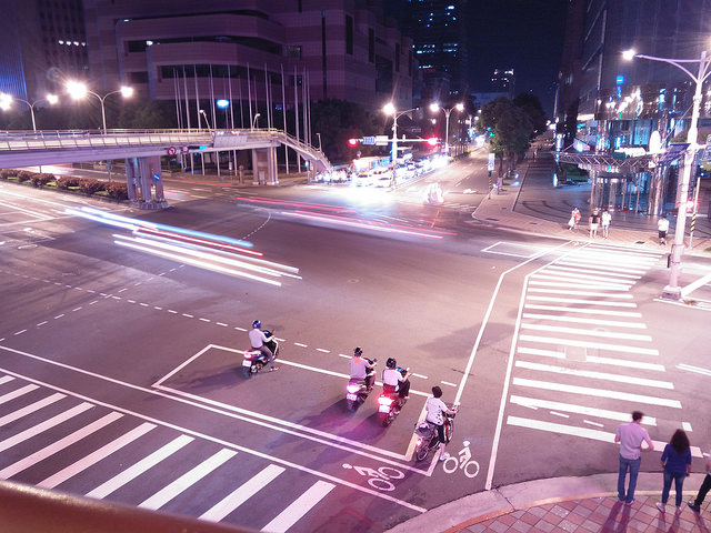 20327611190_b59a55c441_z