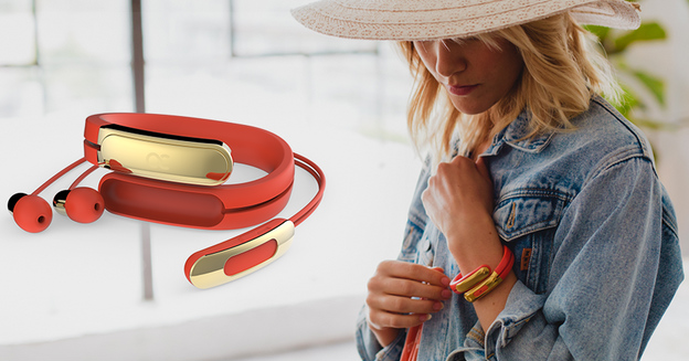 ashley-chloe-helix-wearable-cuff-with-stereo-bluetooth-headphones-32-img-top