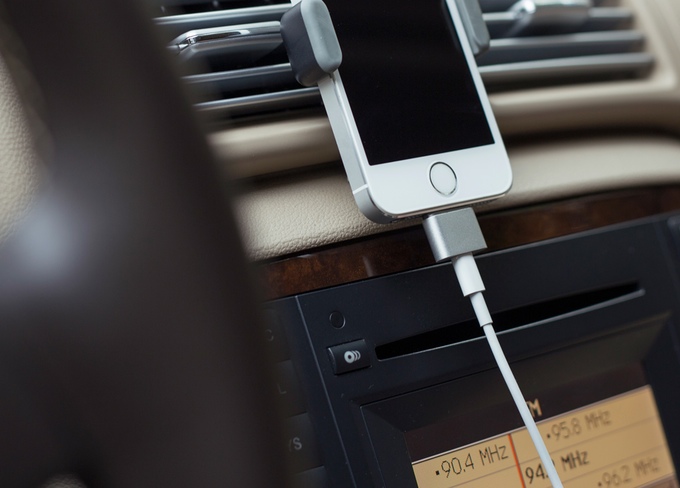 cabin-the-easiest-way-to-recharge-your-iphone-15