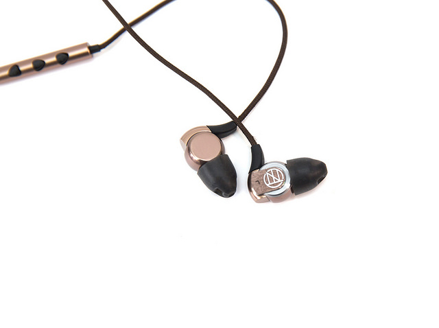 20457421274_72993157ae_z