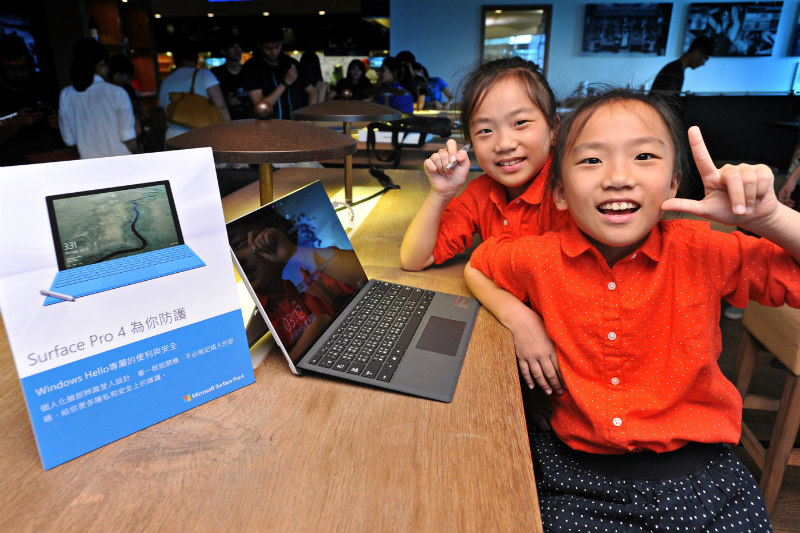 microsoft-surface-pro-4-help-you-protection-twins-01