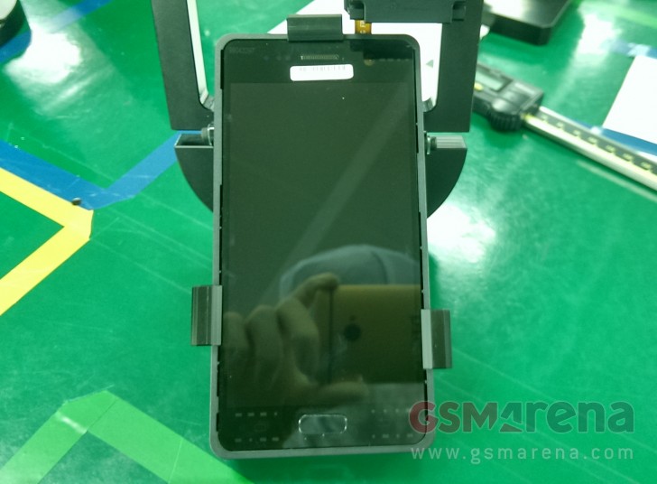 leaked-samsung-galaxy-s7-real-device-20160125-02-gsmarena